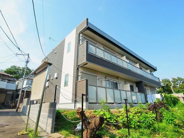 外観(♪陽当りの良い建物です♪)