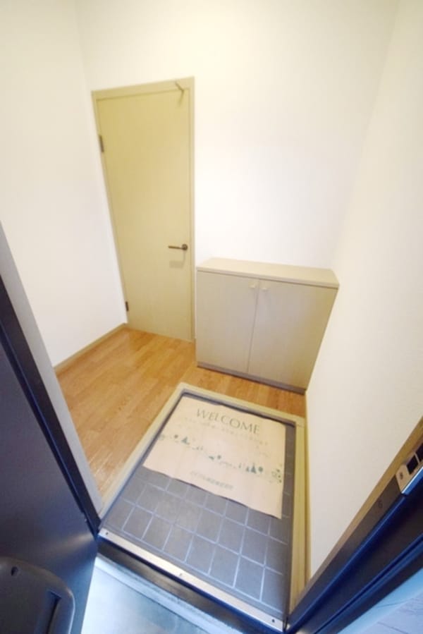 玄関(★お部屋探しは株式会社タウンハウジング東京まで★)