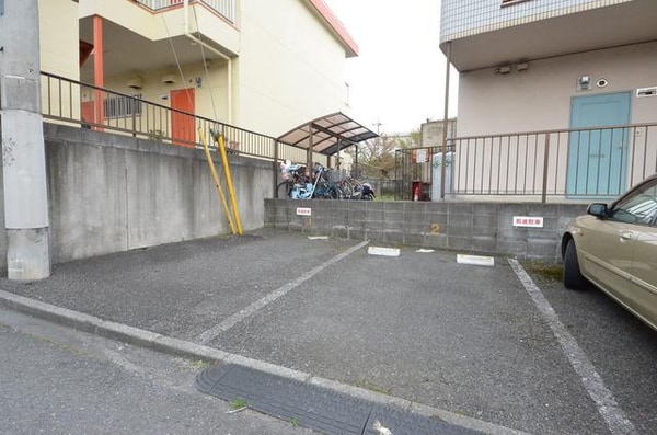 駐車場(♪駐車場置き場♪)