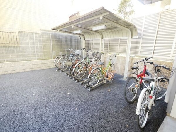 共有部分(★屋根付きの駐輪場です★)