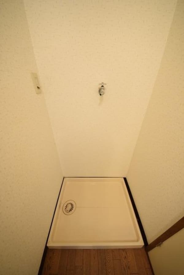 設備(室内洗濯機置場)