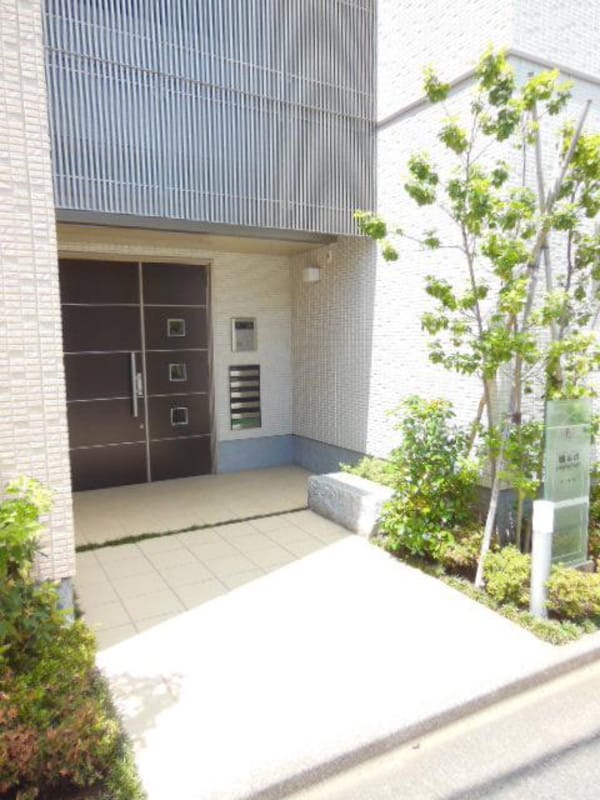 エントランス(★お部屋探しは株式会社タウンハウジング東京まで★)