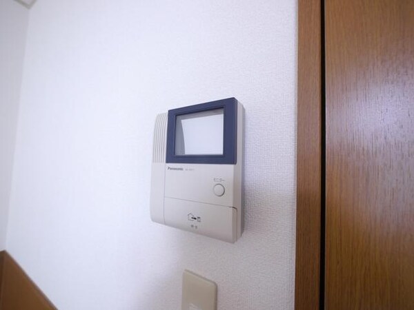 設備(★モニタ付インターホンなので応対も安心です★)