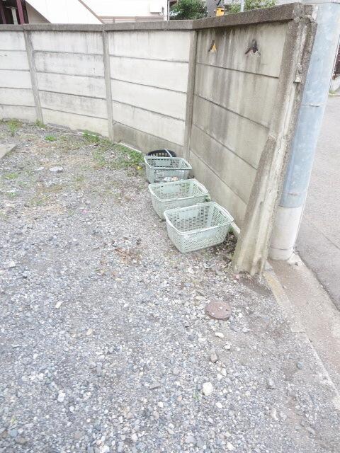 物件内観写真18　(★共用ゴミ置場★)