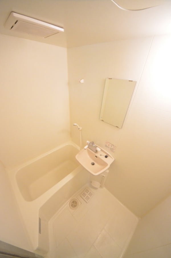 バス／シャワールーム等(★お部屋探しは株式会社タウンハウジング東京まで★)