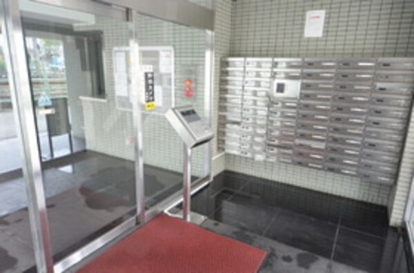 エントランス(★お部屋探しは株式会社タウンハウジング東京まで★)