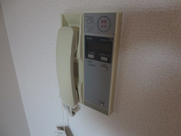 セキュリティ(～もちろんあります！オートロックですから～)