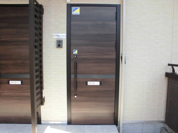 玄関(★お部屋探しは株式会社タウンハウジング東京まで★)