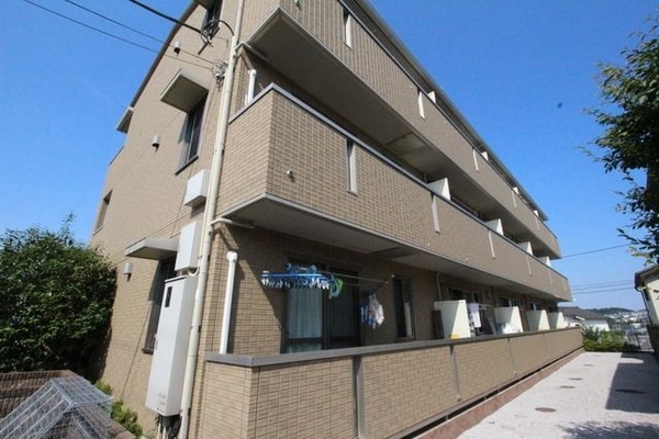 外観(★日当たりのとてもいい建物です★)
