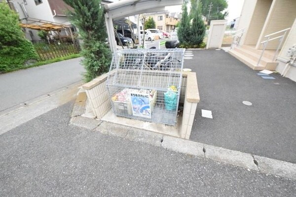 共有部分(ゴミ出しはルールとマナーを守ってね♪)