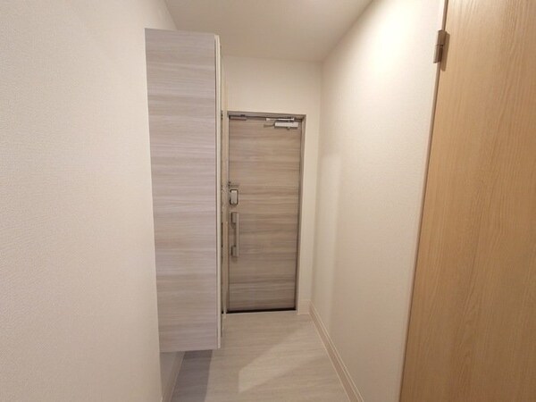玄関(同施工会社　参考写真)