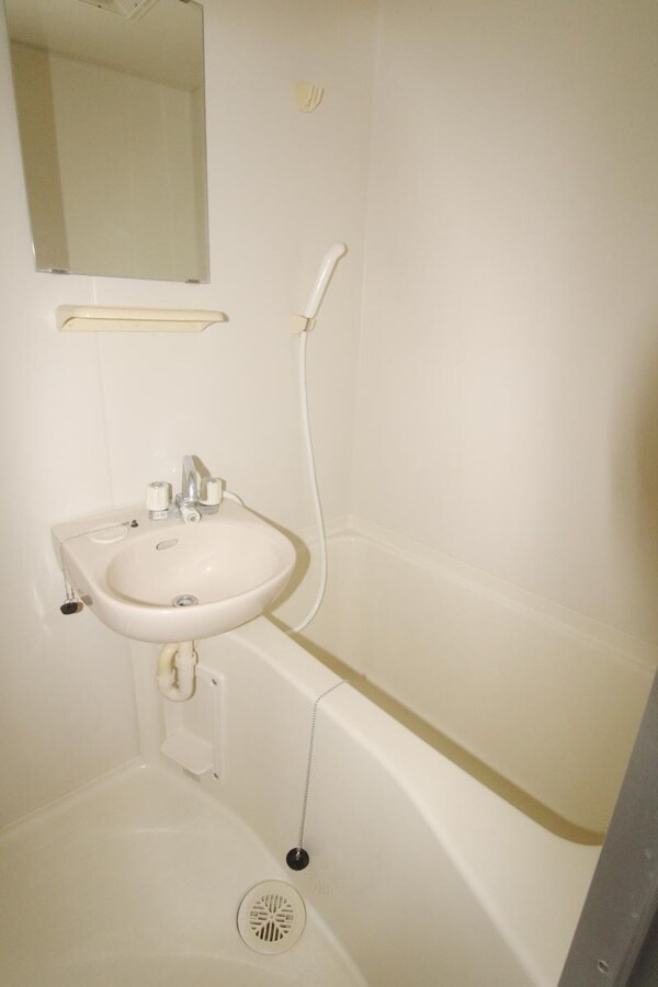 バス／シャワールーム等(バスルーム)