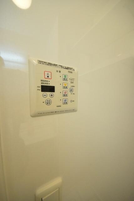 物件内観写真6　(浴室乾燥機)