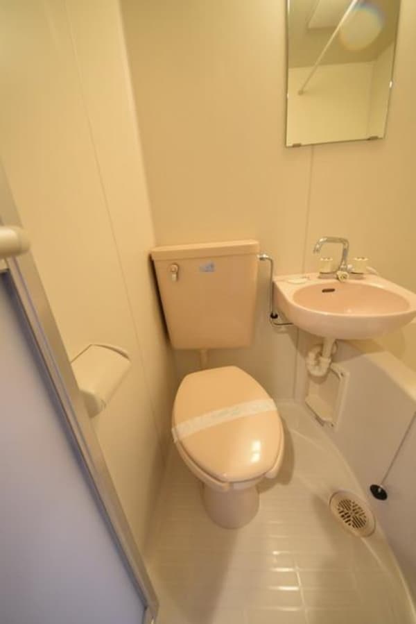 トイレ(トイレ)