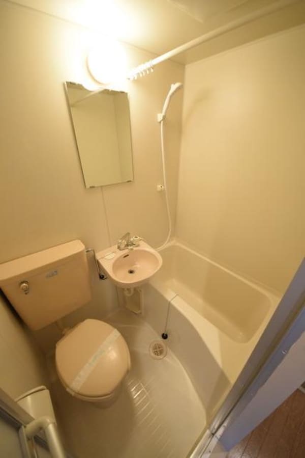 バス／シャワールーム等(お風呂)