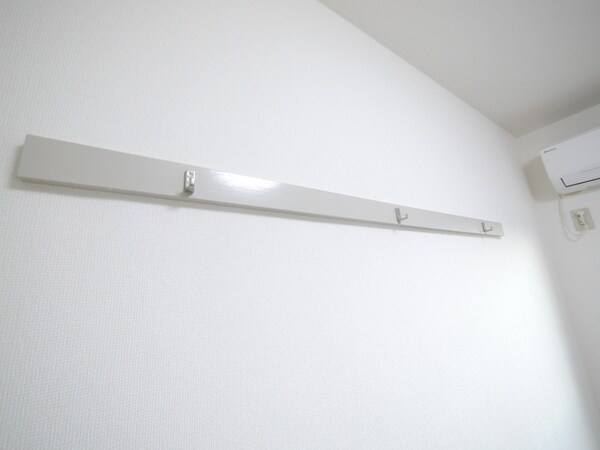 設備(★コチラは時計等をかけられますよ★)