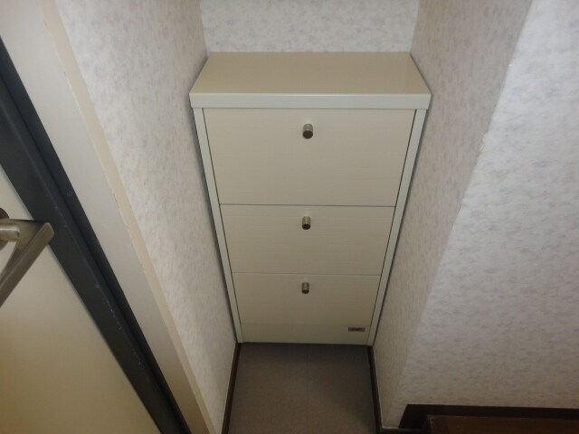 物件内観写真16　(下駄箱)