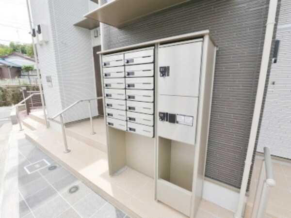 共有部分(★集合ポストと宅配ボックスです★)