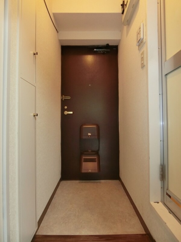玄関(★お部屋探しは株式会社タウンハウジング東京まで★)