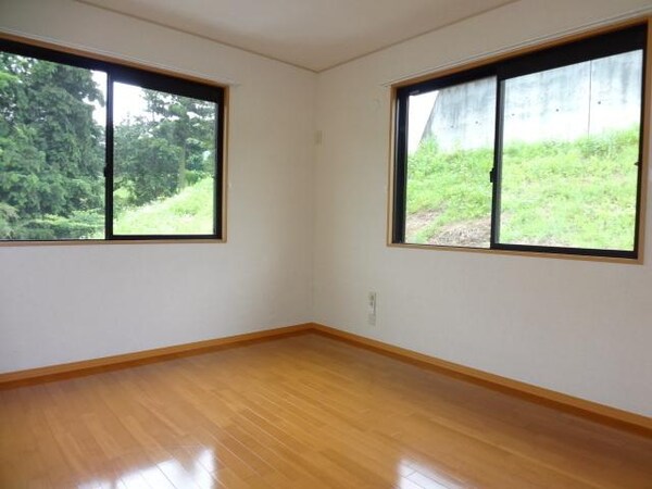 リビング・居室(☆洋室6帖☆)