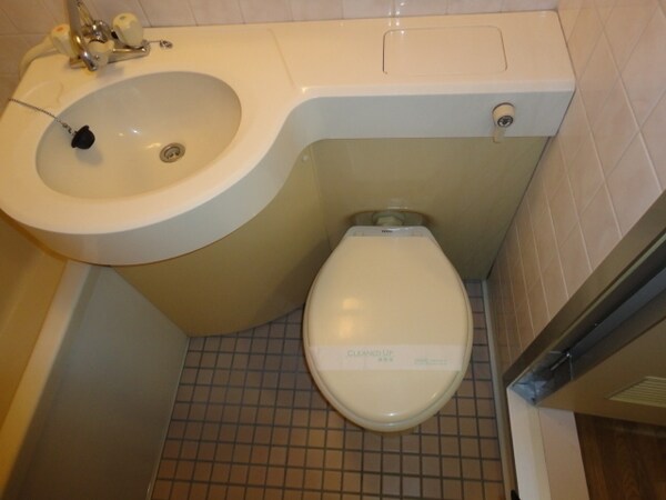 トイレ(トイレ)