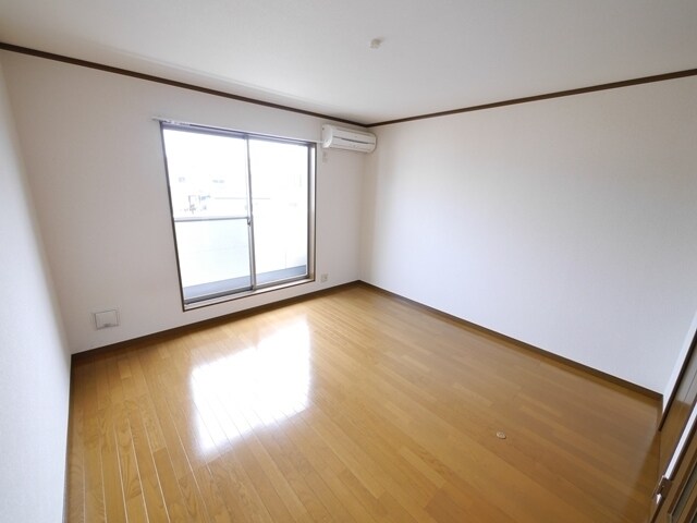 物件内観写真2　(★居室です★)