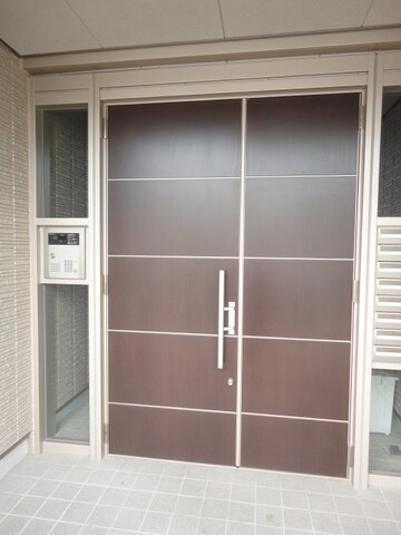 物件内観写真16　(♪オートロックで安心を掛ける！♪)