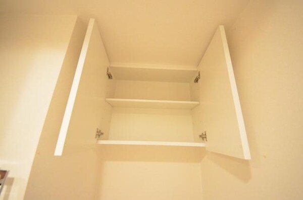 設備(☆トイレ用品はここに収納してね☆)