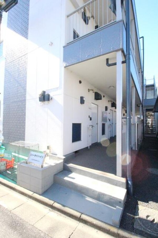 エントランス(★お部屋探しは株式会社タウンハウジング東京まで★)