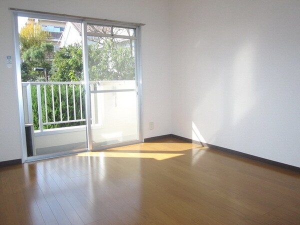 リビング・居室(♪大きな窓で明るいお部屋♪)