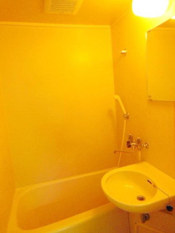 バス／シャワールーム等(☆清潔感のある浴室☆)