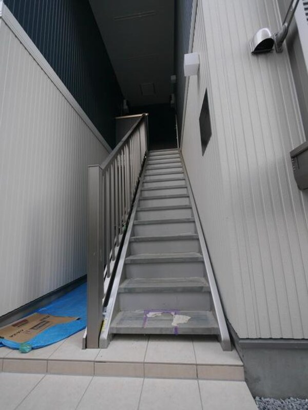 エントランス(★お部屋探しは、タウンハウジング多摩センター店へ★)