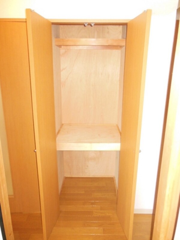 設備(★廊下の収納です★)