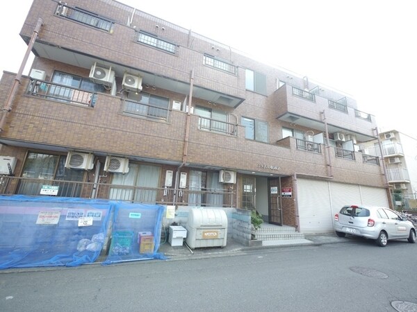 外観(★閑静な住宅街！すぐそばにスーパーもございます★)