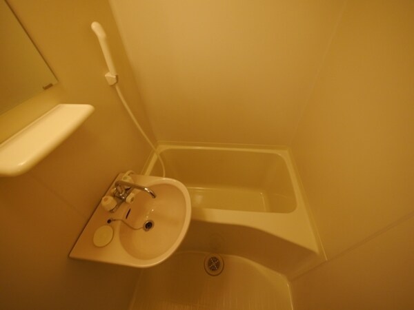 バス／シャワールーム等(★綺麗でゆったりとしたバスルームです★)