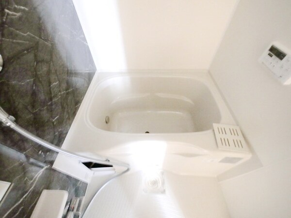 バス／シャワールーム等(★浴槽です★)