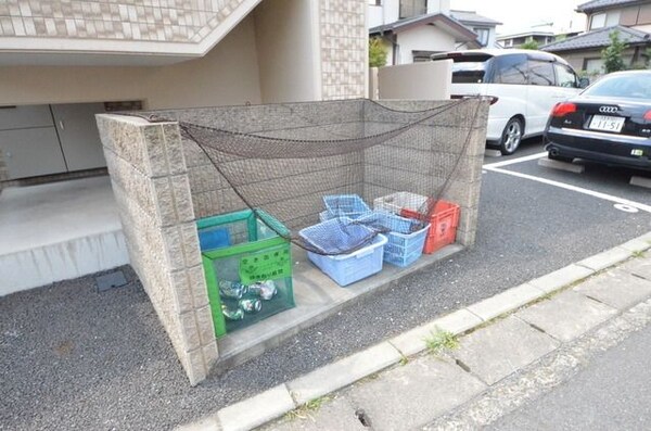 共有部分(♪ゴミの分別はしっかりしましょうね♪)