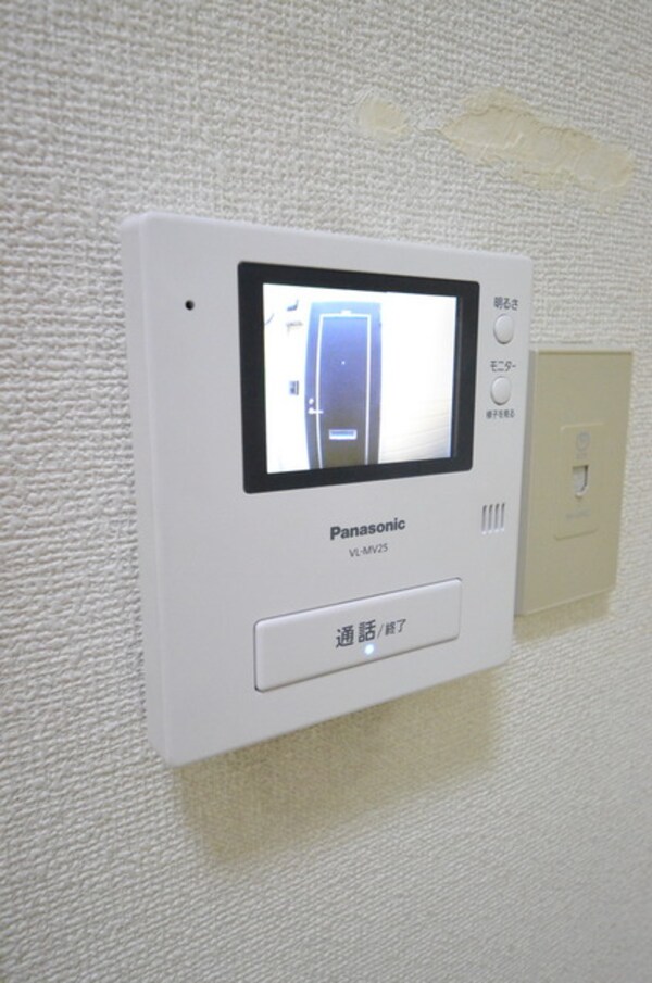 セキュリティ(モニターホンで来訪者をチェック♪)