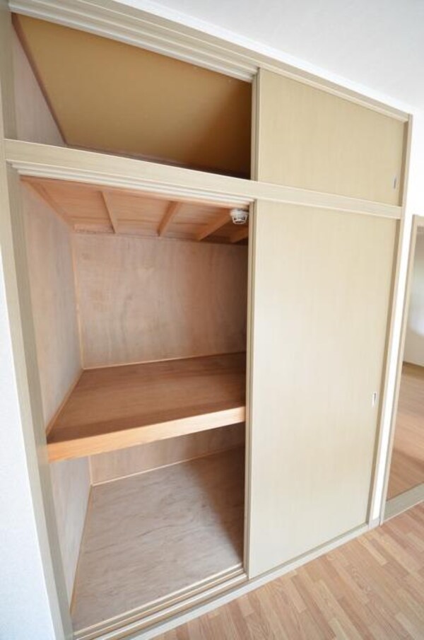 収納(♪たっぷり入る収納付♪)