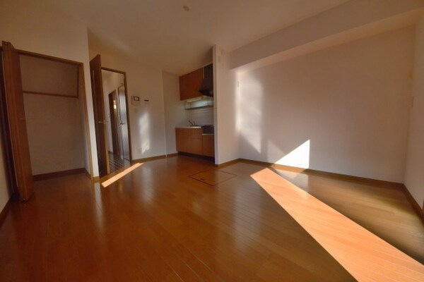 リビング・居室(★1階テラス側から見たリビングです★)