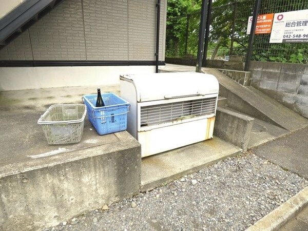 共有部分(敷地内ゴミ置き場)