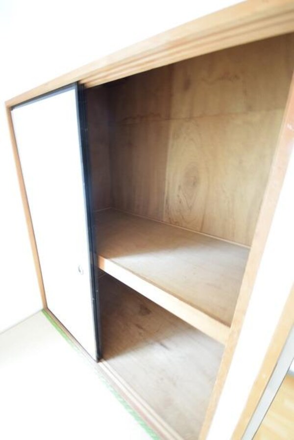 収納(☆押入れは収納たっぷりです☆)