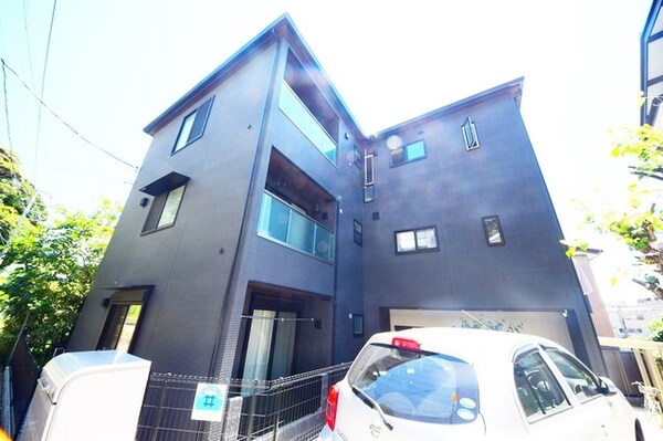 外観(★黒の外壁できれいです★)