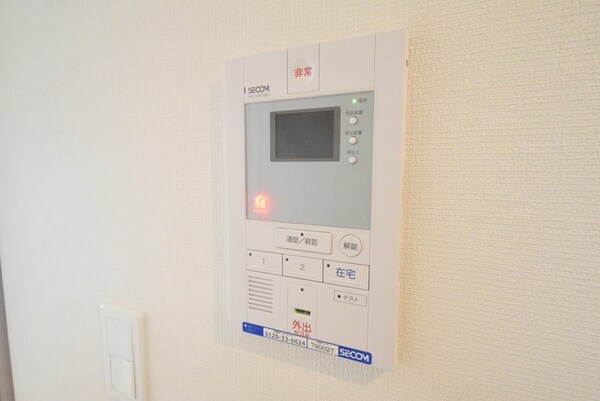 セキュリティ(★不意な訪問者も確認できる安心モニターホン★)
