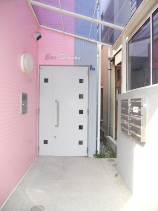 エントランス(★駅徒歩圏内★)