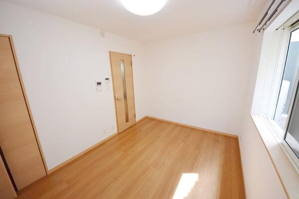 リビング・居室(★★照明付なのでいつでもご案内可能です★★)