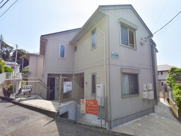 外観(★★軽量鉄骨造 2階建★★)