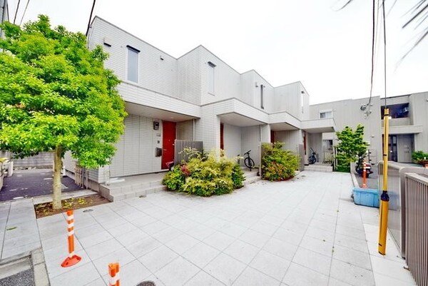 外観(築浅人気の1LDK物件♪)