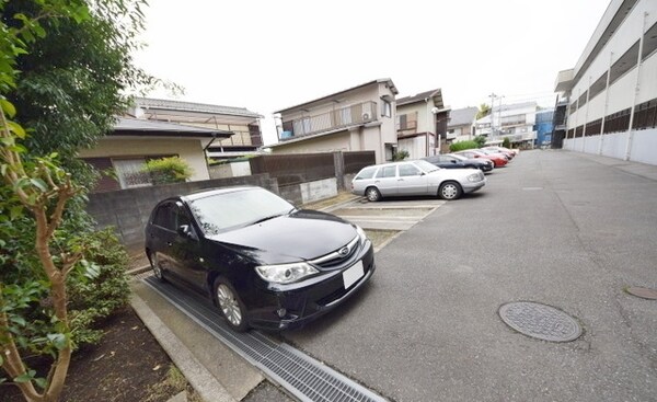 駐車場(★★うれしい敷地内平置駐車場★★)