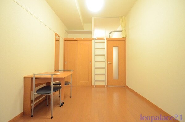 リビング・居室(仕様、設備は現況と異なる場合があります。)